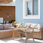 Вилла Ethria Pool With Heated Jacuzzi *