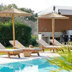 Вилла Ethria Pool With Heated Jacuzzi