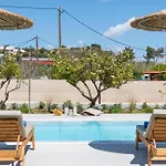 Вилла Ethria Pool With Heated Jacuzzi Афанту