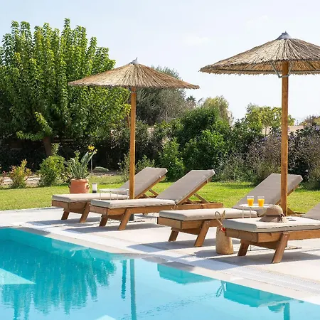 Ethria Pool With Heated Jacuzzi * Afantou
